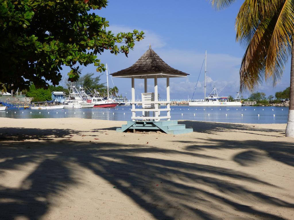 Beach Studio 18 Ocho Rios Exterior foto